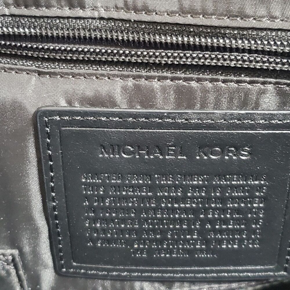 Michael Kors Parker Nylon Messenger Shoulder Bag Computer Crossbody travel 14x12 - Picture 10 of 13